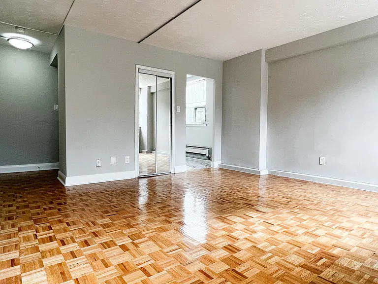 75 Spencer Ave — Photo 10