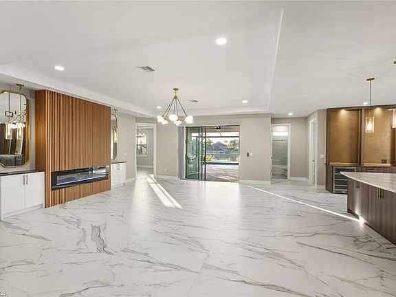 5th image of 28049 CAPTIVA SHELL LOOP