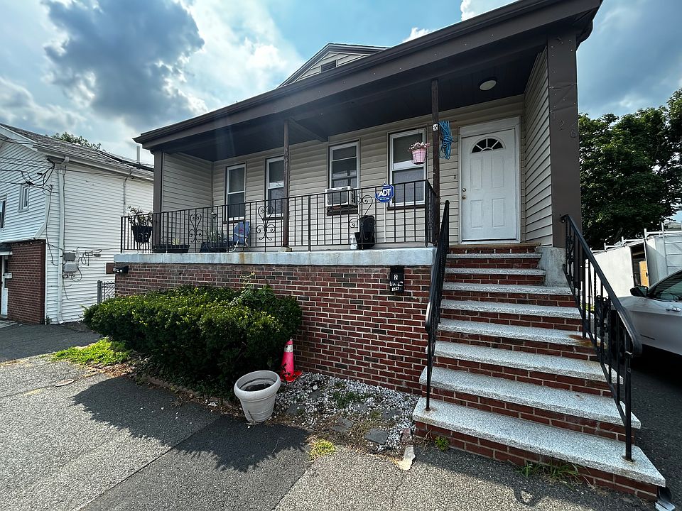 1st image of 126 Conant St #2