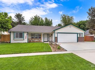 1825 E Laurelwood Dr, Eagle, ID 83616