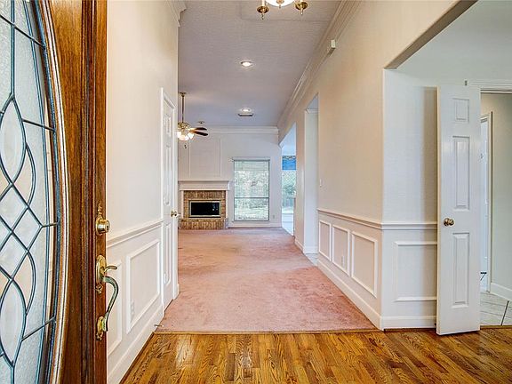 3rd image of 21715 Cinco Blvd