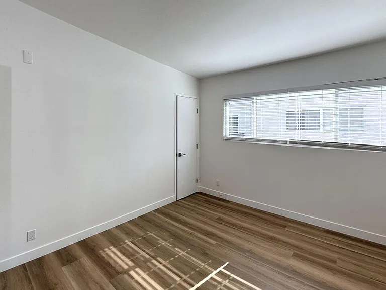 3630 Midvale Ave #1 — Photo 34
