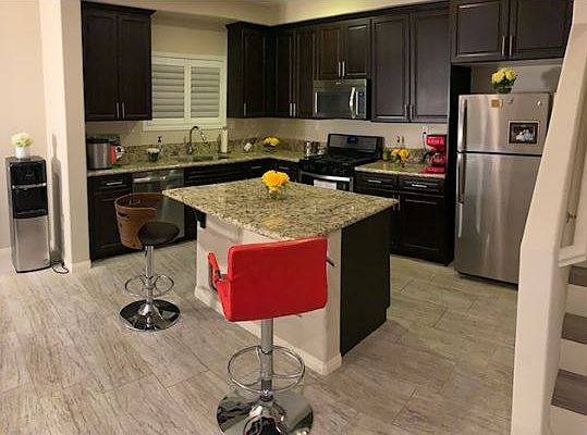 3rd image of 921 S Belterra Way