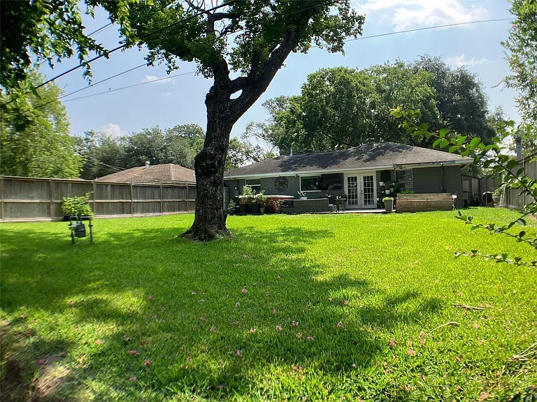 3027 Guese Rd — Photo 18