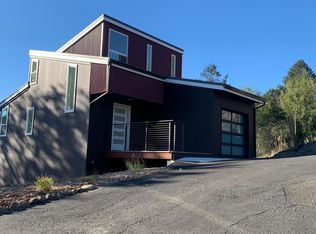 1191 Wikiup Dr, Santa Rosa, CA 95403