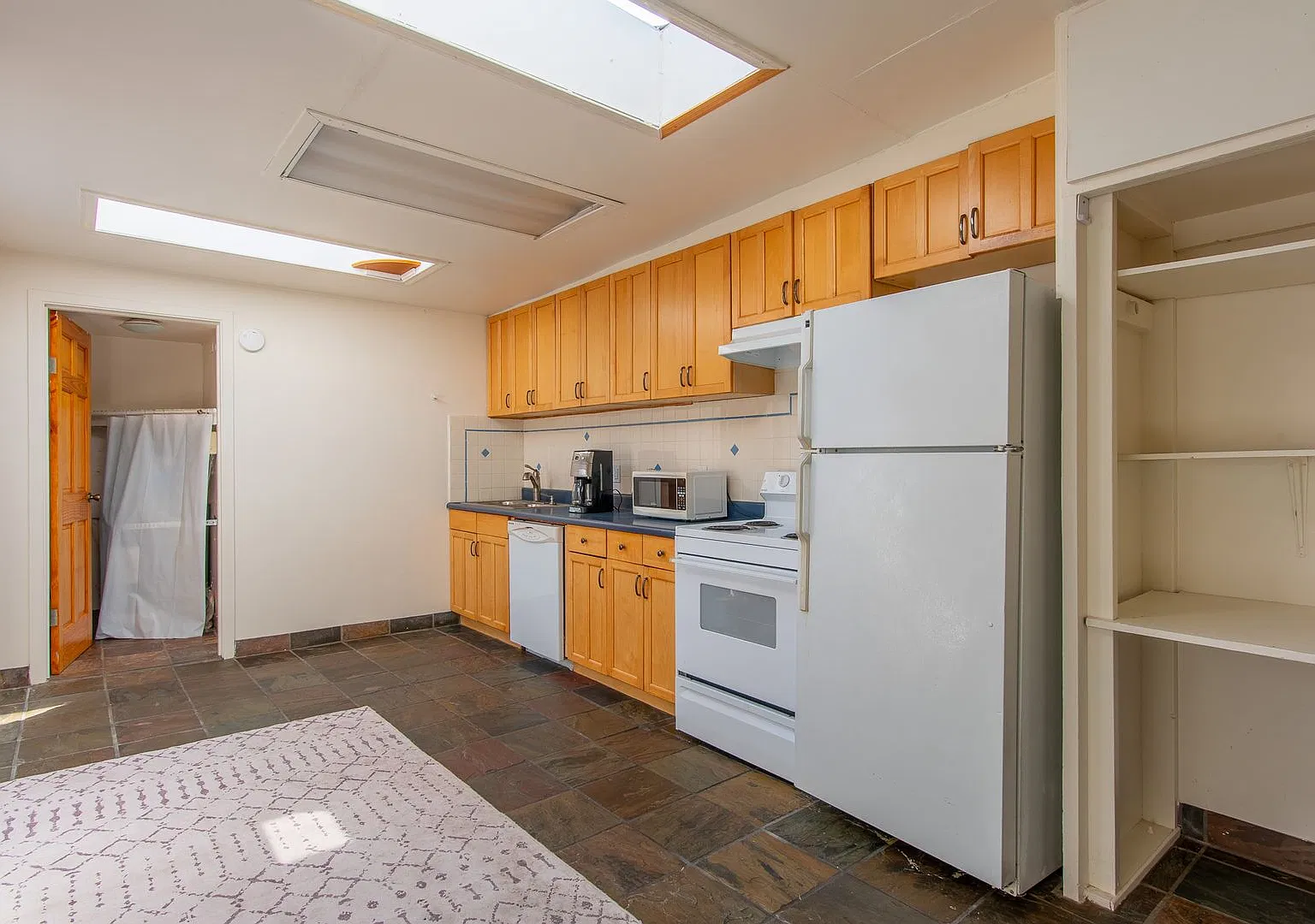 1 Bedroom 1 Bath Cozy Cottage Available For Rent In North Park! w/ All Utilities included — Photo 3