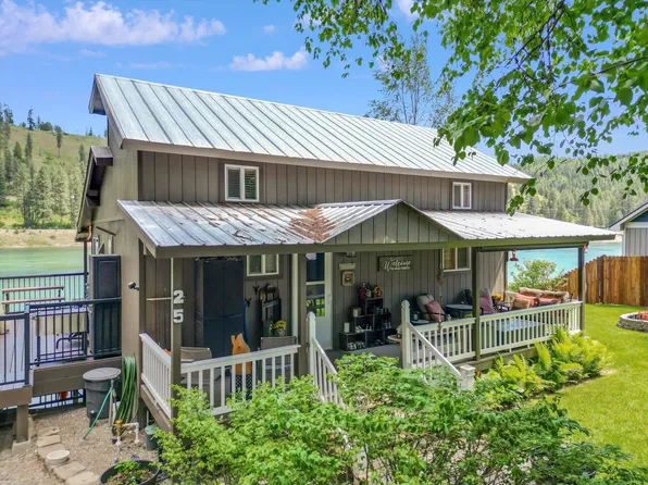 226 Hazel St, Cusick, WA 99119