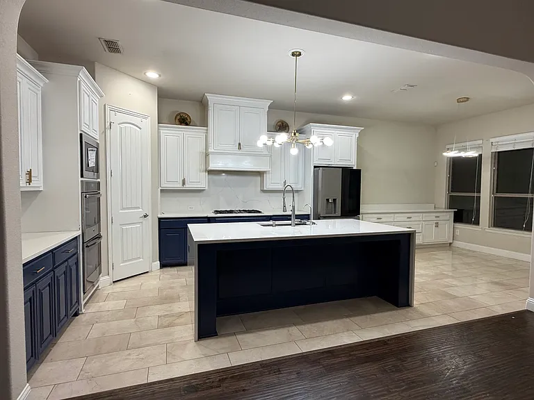 14803 Huffman Ln — Photo 6