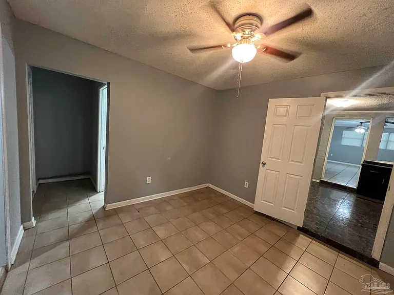 203 Edison Dr — Photo 10