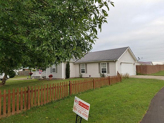 5th image of 440 Robin Dr