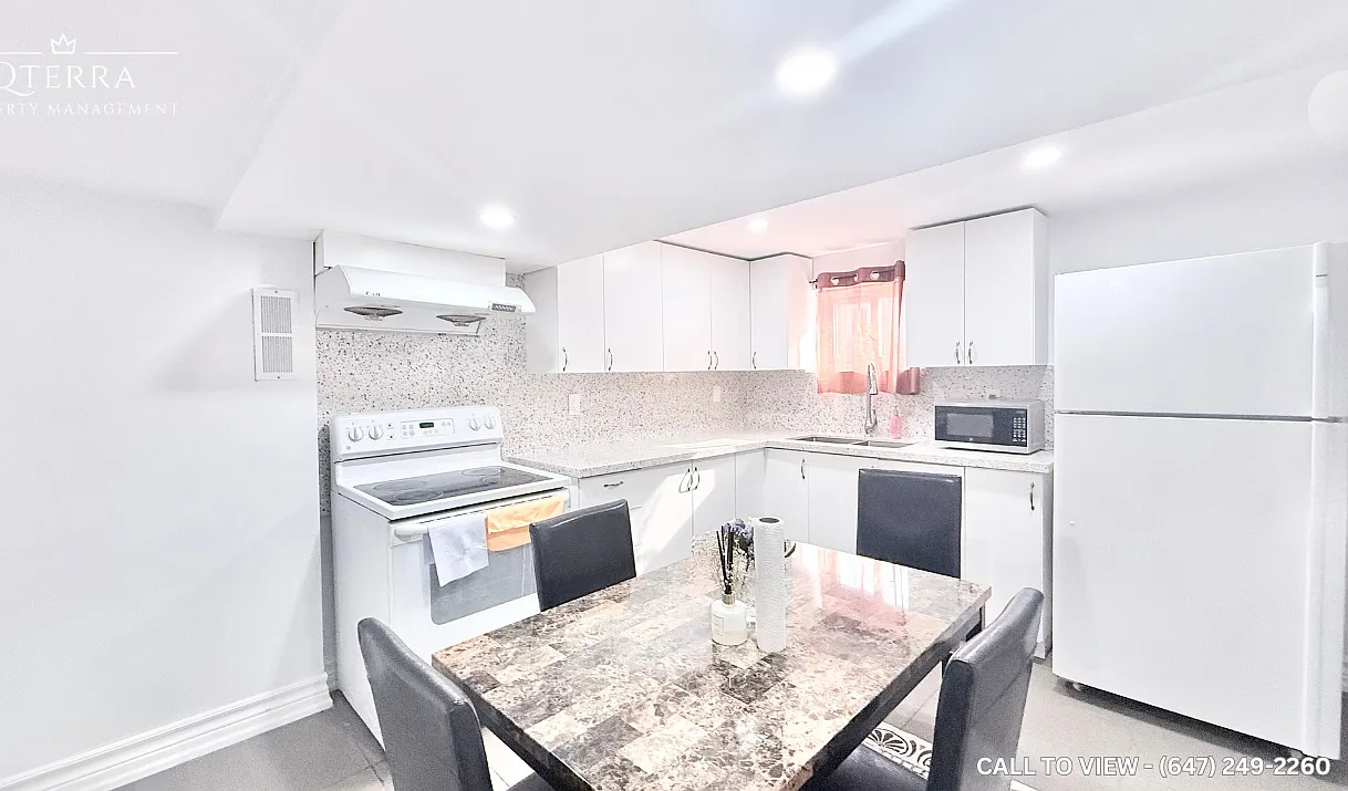 3 bed, 750 sqft, $1,795 — Photo 1
