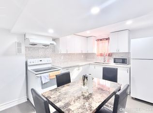 48 Parkington Cres #2, Toronto, ON M1H2T7