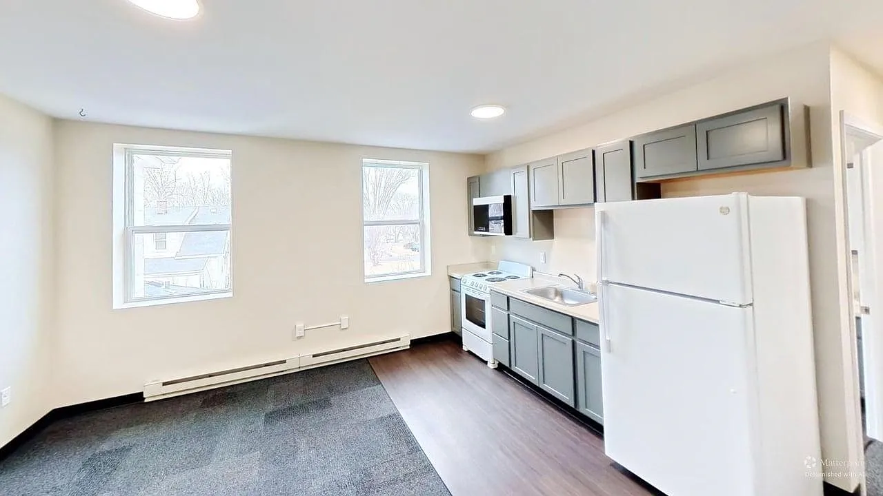 1 bed, 1.0 bath, 438 sqft, $1,150 — Photo 1