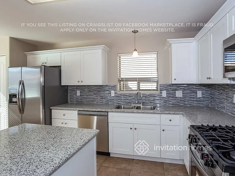 447 W Corriente Ct — Photo 6
