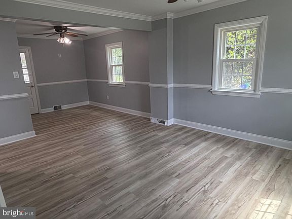 2nd image of 220 N Marshall St