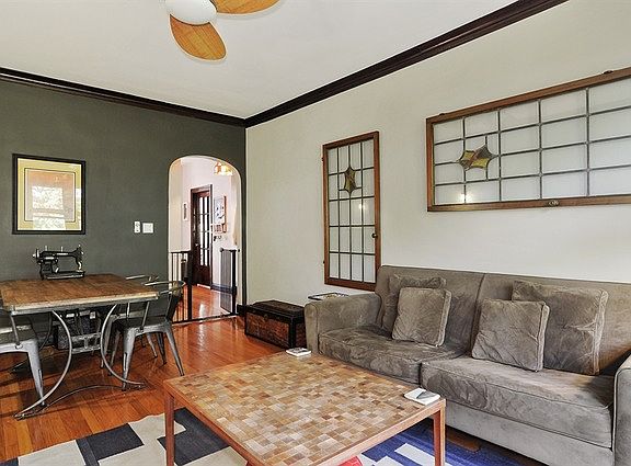 3rd image of 1309 W Rosemont Ave #3
