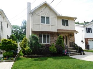 24 N Railroad St, Staten Island, NY 10312