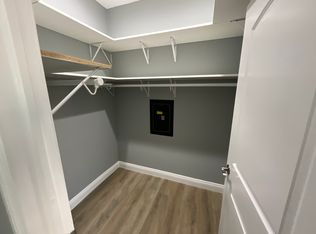 8409 Aura Ave, Northridge, CA 91324