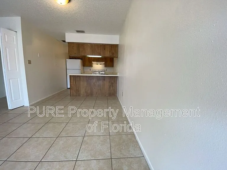 5420 SE 29th Pl #A — Photo 8