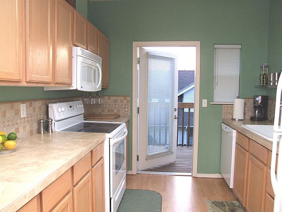 Kitchen (Remodeled 2008)