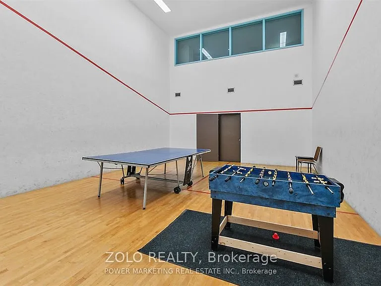 2759 Carousel Cres #1206 — Photo 33