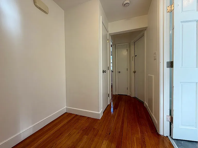 21 Park Ave #12 — Photo 12