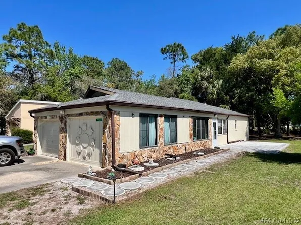 10 Jamaica St, Homosassa, FL 34446