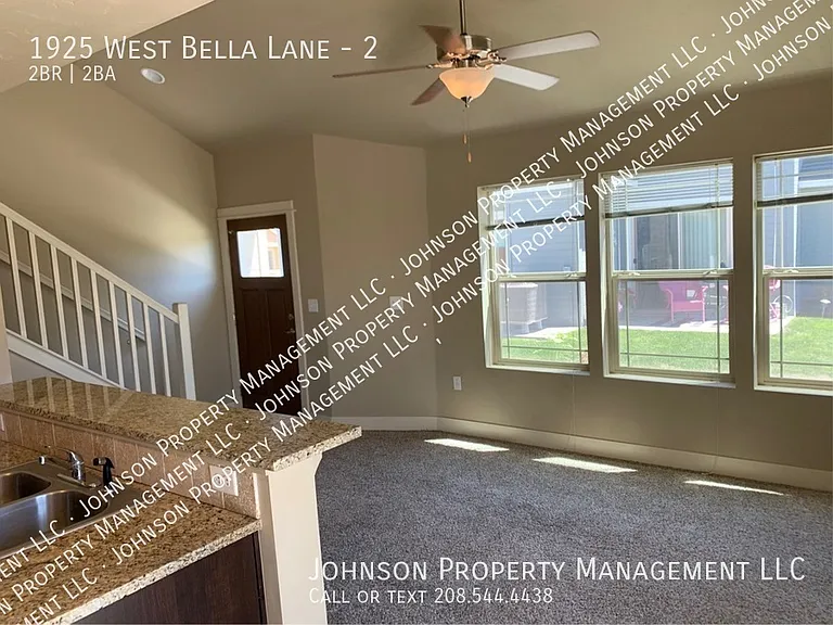 1925 W Bella Ln #2 — Photo 4