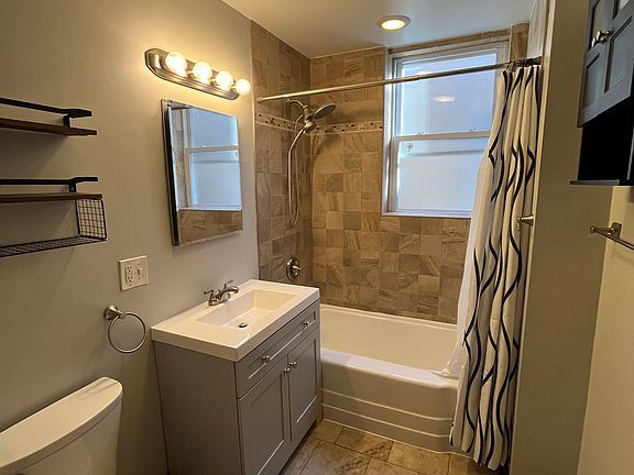 5th image of 5044 W Hutchinson St #2