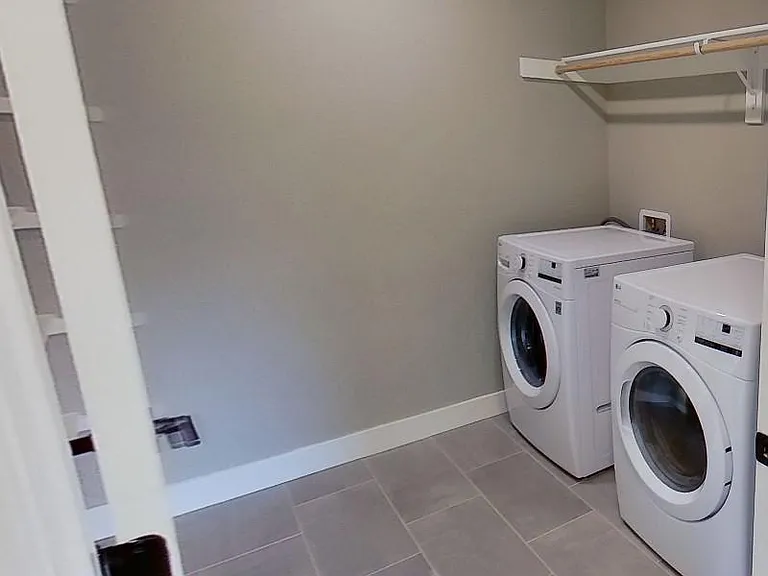 160 Chapel Hill Cir — Photo 19