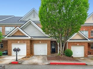 1725 Oakbrook Ln NW, Kennesaw, GA 30152