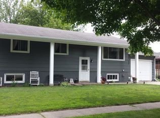 1710 E Maple St, Algona, IA 50511