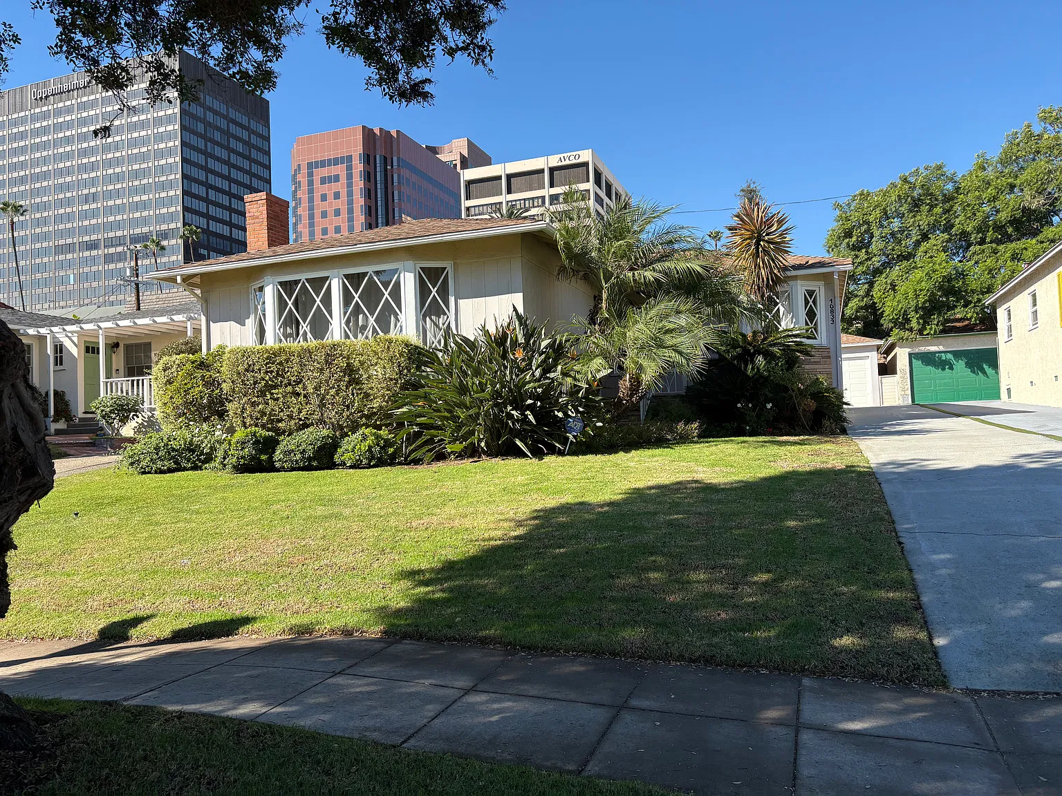 3 bed, 1765 sqft, $7,600 — Photo 1