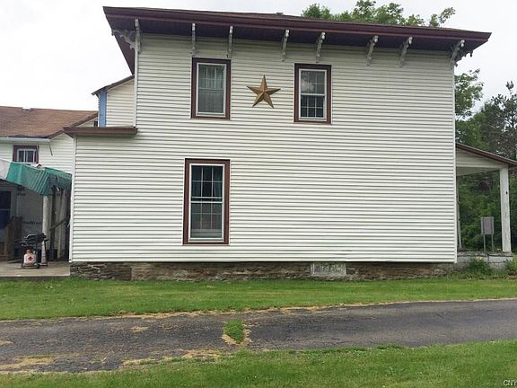 5th image of 599 W Main St