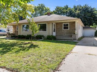 136 Langley Blvd, Neenah, WI 54956