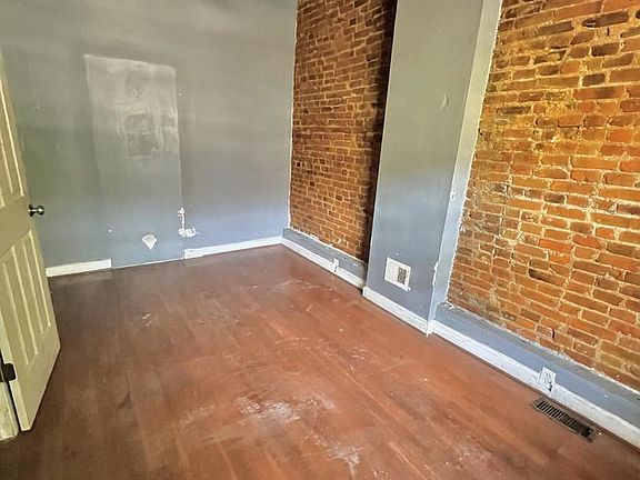 5th image of 1705 N Monroe St