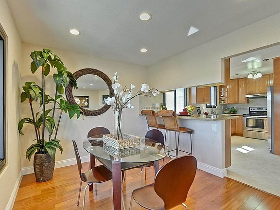 4th image of 156 Morton Dr