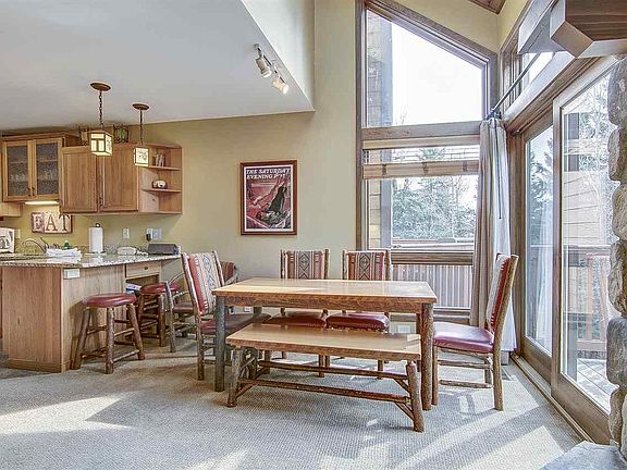 5th image of 542 Moose Mountain Dr Unit #542