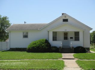 2321 6th St, Columbus, NE 68601