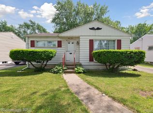 812 E Atherton Rd, Flint, MI 48507