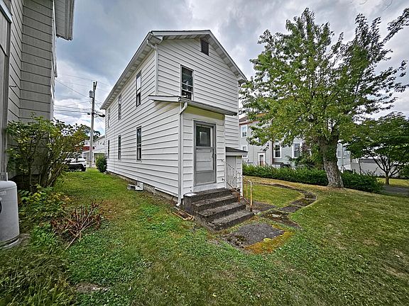 5th image of 165 Parade St