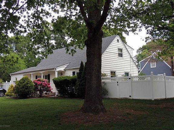 4th image of 991 Green Hill Blvd
