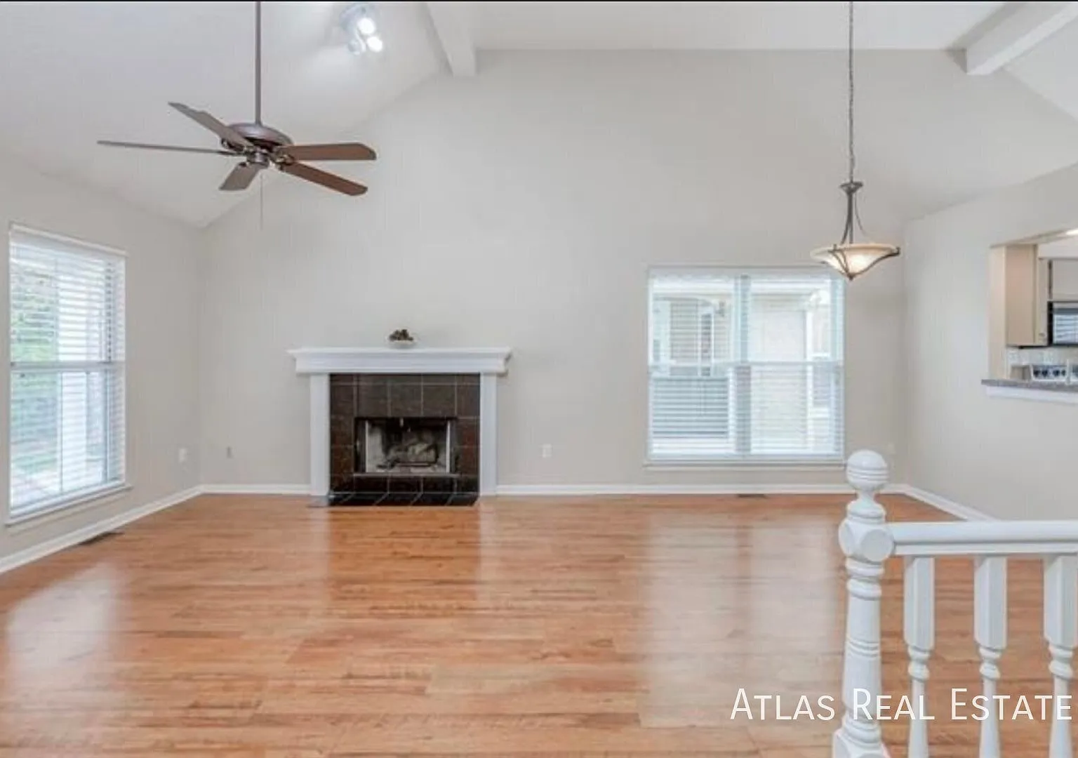 Coming SOON: Beautiful townhome in a prime Lenexa location! — Photo 3