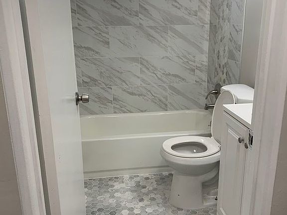 5th image of 7405 Olian Dr APT C