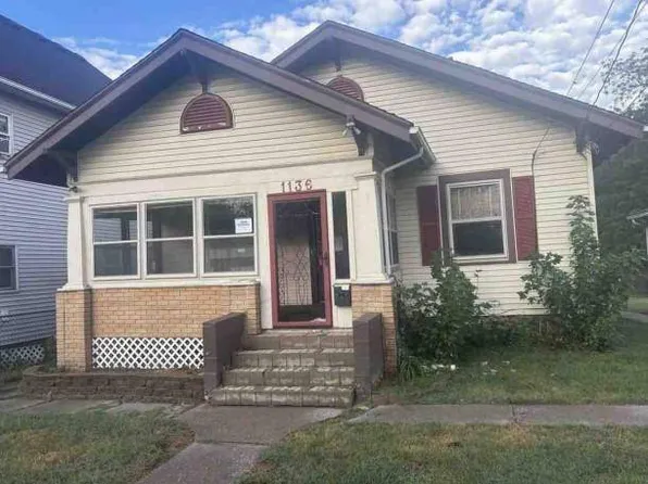 1136 Arlington Ave, Davenport, IA 52803