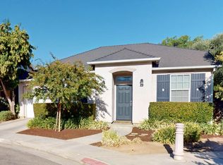 1709 N Serento Ln, Clovis, CA 93619