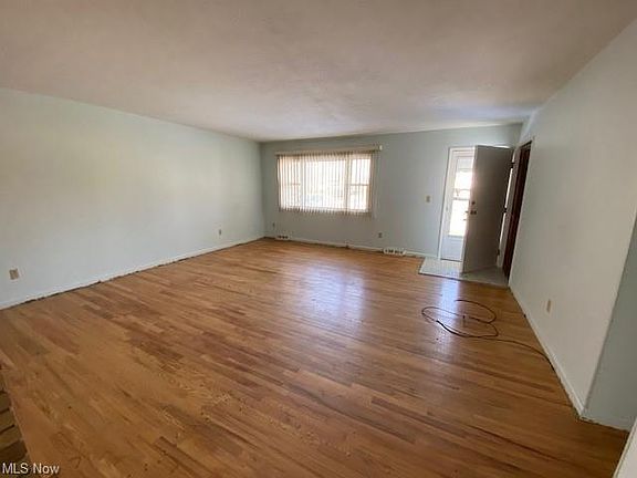 5th image of 4116 Regal Ave