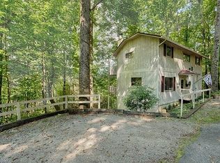 710 Locust Dr, Maggie Valley, NC 28751