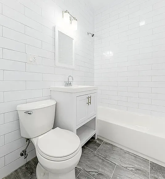 963 Broadway #2R — Photo 5