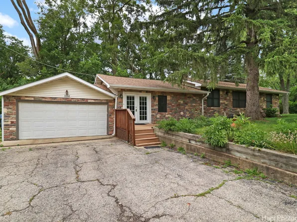 21248 W Honey Ln, Lake Villa, IL 60046